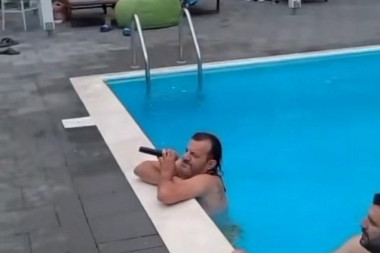 Lukas BEZ BLAMA! Aca kao INDIJANAC, upao u bazen, pa zapevao! (VIDEO)