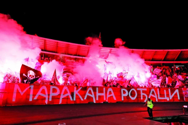 ZAIGRAĆE DUŠA I SRCE PRED 80.000 DELIJA! Legenda Zvezde o ideji UEFA da se dozvoli stajanje na stadionima! (FOTO)