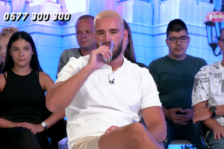 Mensur Ajdarpašić Zadruga