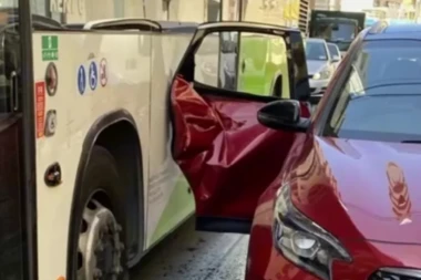 Drama Srba na Malti! Udario ih autobus dok su bili u TAKSIJU, njima stigla kazna od 1.000 evra! Policija ih pozvala da se odmah jave!