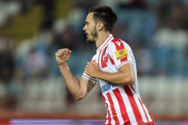 NEVEROVATNA STATISTIKA: Mirko Ivanić je treći najbolji fudbaler na svetu po ovom parametru! (FOTO)