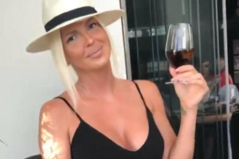 Jelena Karleuša slike