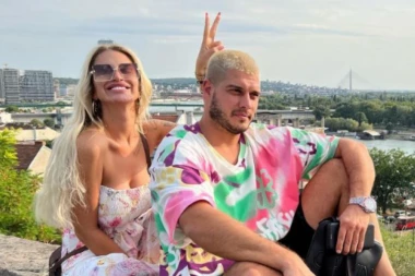 "Pokačimo se, brzo plane" Aleksandra priznala da ima SVAĐE sa Dejanom, a od fanova dobila OGROMNU KOVERTU! (VIDEO)