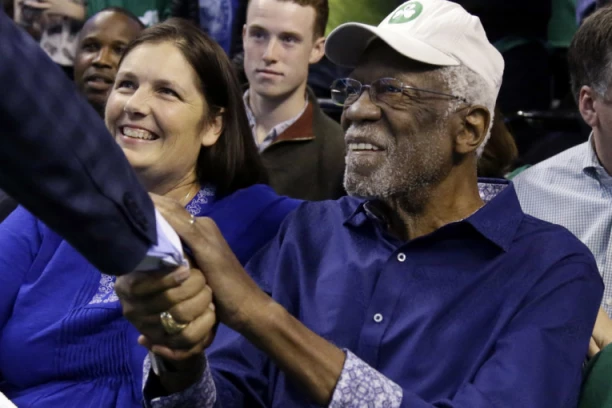 Preminuo jedan od NAJLEGENDARNIJIH košarkaša u istoriji NBA lige!