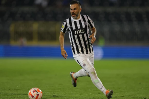 BIBARSE, SRBINE: Natho dobio pasoš naše zemlje! (VIDEO)