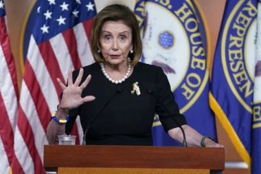 NENSI PELOSI SE POVLAČI: Odlazi s funkcije nakon gotovo dve decenije predvođenja demokrata u Predstavničkom domu