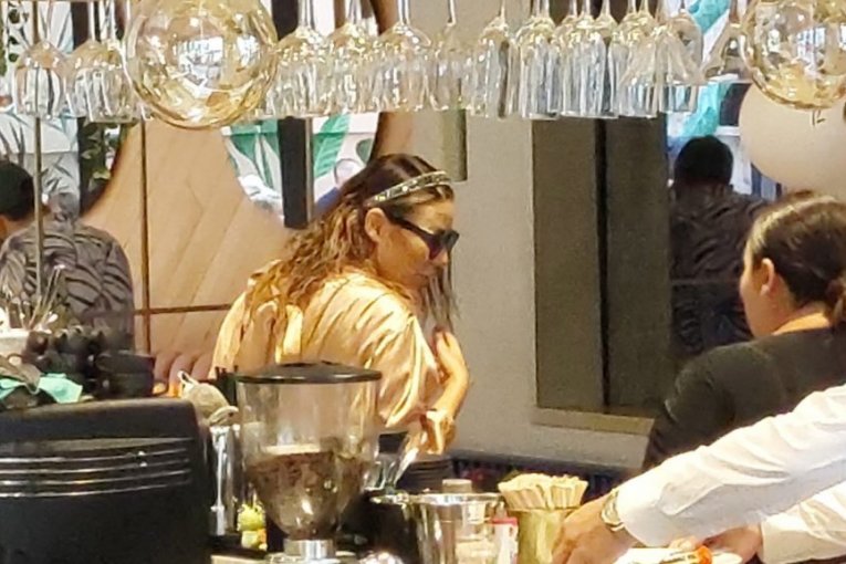 Ana Nikolić na proslavi rođendana ćerke Tare