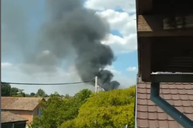 JEZIVA TRAGEDIJA U BAČKOM PETROVCU:  U požaru PREMINULO dete (2)