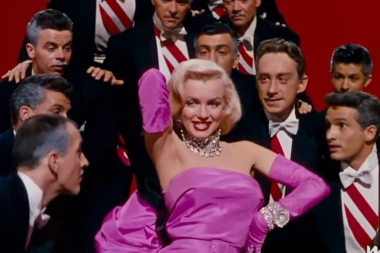 MERILIN MONRO PRONAĐENA GOLA I BEZ SVESTI SA DILEROM: Otkriven tajni dosije, svet je zanemeo od šok otkrića (FOTO)