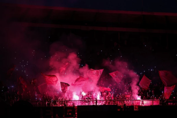 Ozbiljan udarac: Večiti rivali žestoko kažnjeni!