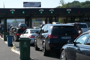 VAŽNO ZA SVE KOJI PUTUJU IZ SRBIJE: Putnička vozila na Preševu čekaju 40 minuta, na Gradini pola sata