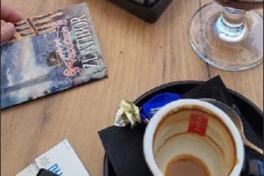 ŠTO JE MNOGO, MNOGO JE! Za kafu, sok i vodu par platio astronomski račun! (VIDEO)