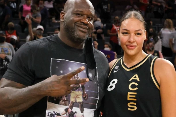 Nakon što se OBNAŽILA ZA PLEJBOJ, australijska košarkašica nastavila da šokira planetu: Priznala je da ipak NE VOLI ŽENE! (FOTO GALERIJA)