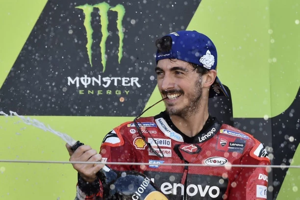 MOTO GP ŠAMPIONAT SVE NEIZVESNIJI: Banjaja osvojio VN Velike Britanije!