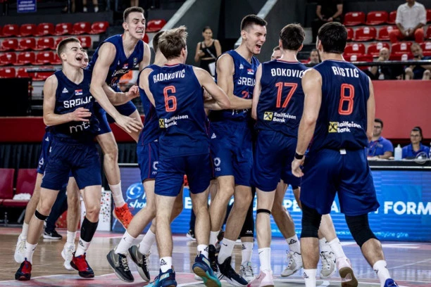BRONZA! Juniori Srbije posle drame pobedili Sloveniju i osvojili treće mesto na Evropskom prvenstvu! (FOTO)