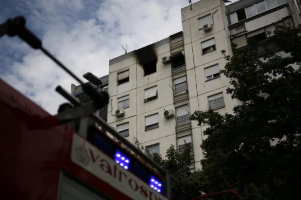 Potresna ispovest komšinice bake nastradale u požaru na Novom Beogradu: IMALA JE BAŠ TEŽAK ŽIVOT, STRAŠNO MI JE ŽAO!