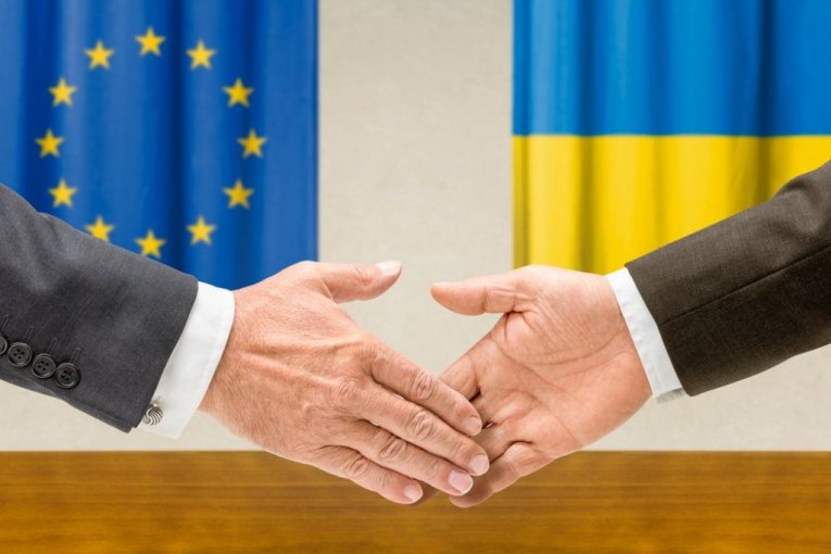 DELOVI UKRAJINE POLAKO ULAZE U EU: Kijevske vlasti počele sa rasprodajom zemlje