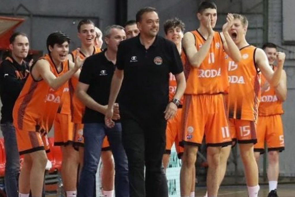 SRBIJO, STIŽU NOVE NADE! Orlići osvojili bronzu na Eurobasketu, među najefikasnijima igrači Dinamika! Njihov trener ponosan do neba!