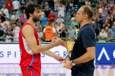 BOLJE DA BUDEMO OSMI NEGO DA... Šok komentar Igora Rakočevića na Tviteru!