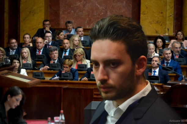 DOBIO ŠUT - KARTU OD ĐILASA! Oglasio se Pavle Grbović: Opozicija treba da ide na razgovore sa predsednicom parlamenta