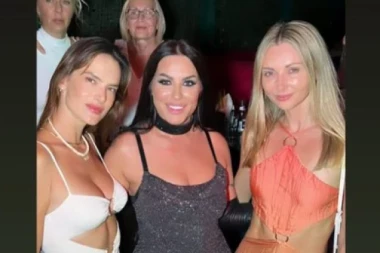 Aleksandra Ambrozio na KONCERTU Seke Aleksić: Viktorijin anđeo oduševljen pevačicom, fotka srušila internet!