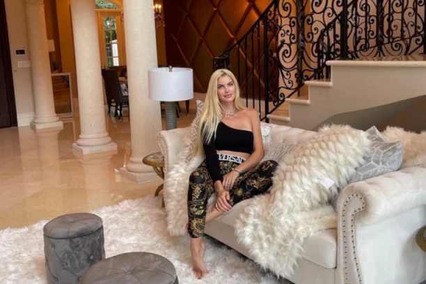 "Tata se razboleo, nismo imali GREJANJE, ni VODU": Naša manekenka živela je u teškoj BEDI, a danas uživa u MILIONIMA i živi BAJKU!