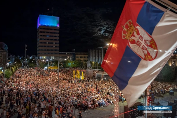 Uz pivsku zdravicu otvoreni su 37. "Dani piva" praćeni vatrometom!