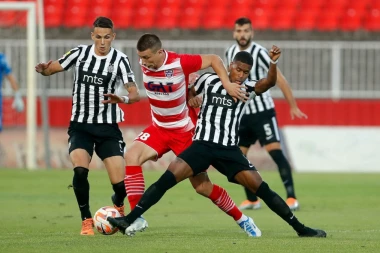 ODJEKNULA BOMBA: Reprezentativac Togoa POTPISAO!