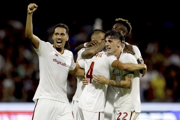 MINIMALAC ROME: Uspešan prvi ujed Murinjove "vučice" - Matić požuteo protiv Salernitane (VIDEO/FOTO)