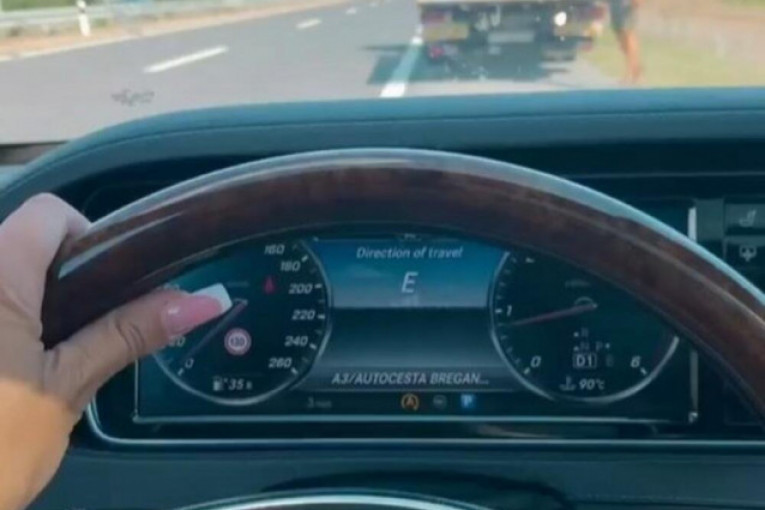 Dalila Dragojević vozi nova kola