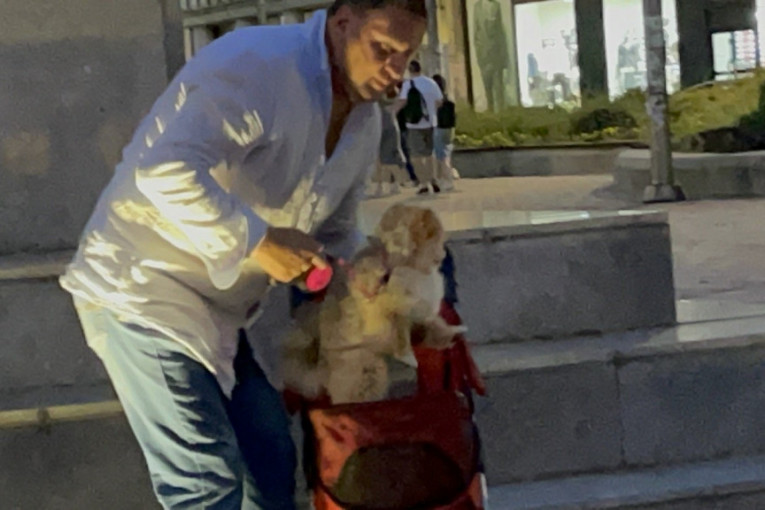 Taki Marinković voza psa Lea