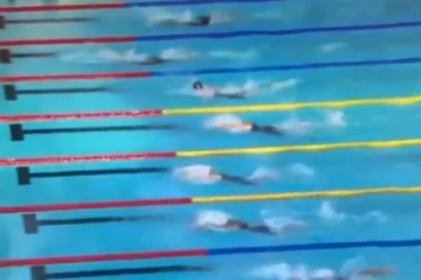 I DALJE IDE U ŠKOLU, A DOMINIRA: Lara Pudar osvojila ZLATO na EP!