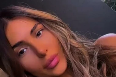 ANASTASIJA U CRNOJ KOŽI OD GLAVE DO PETE! Cecina ćerka pokazala novi IZGLED, u VRELOM izdanju prošetala crvenim tepihom, a o njenoj PROMENI svi pričaju!