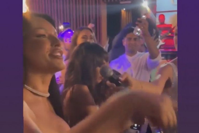 Seka Aleksić na rođendanu sa Alesandrom Ambrozio 