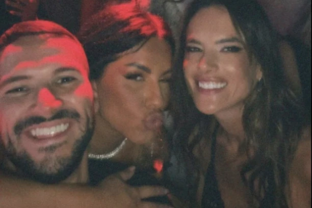 Otkriveni svi PROHTEVI Alesandre Ambrozio! Manekenka od osoblja hotela tražila da je SVAKO JUTRO na stolu čeka OVO!