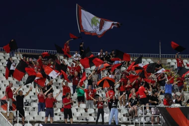 LEPOTICE, STARA ŠKOLA I KLINCI! Hamrun ima odličnu podršku u Humskoj (FOTO GALERIJA)