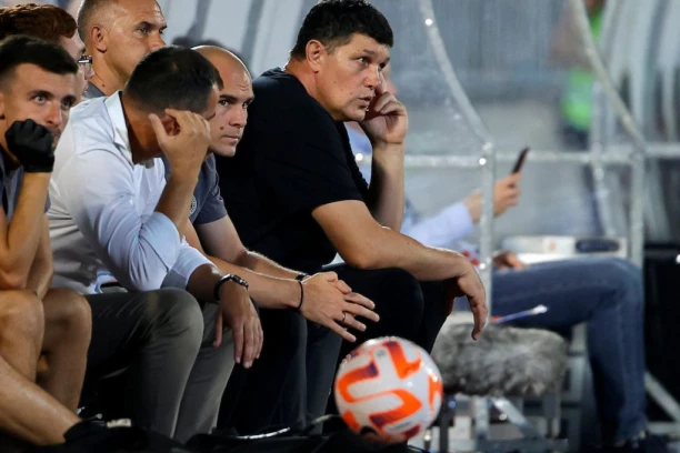 Petrić kategoričan: Igraće se nemački i francuski fudbal u Humskoj!