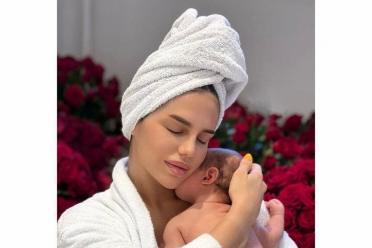 Maša Terzić pokazala sina Koju