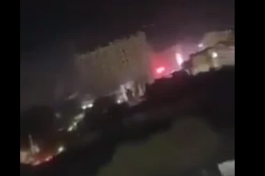 TERORISTIČKI NAPAD U MOGADIŠU! Militanti upali u eletni hotel, najmanje deset MRTVIH! (VIDEO)