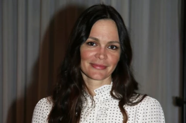 Jezivi detalji života srpske Hali Beri! O njenoj lepoti brujao je ceo svet, dečka su joj UBILI, a od TRAGEDIJE se oporavila uz bogatog BIZNISMENA! (FOTO)