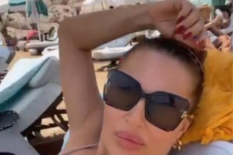 Ceca Ražnatović u kupaćem kostimu