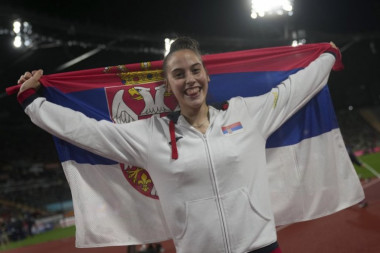 UPOZNAJTE ADRIANU VILAGOŠ: Ovo je buduća i SADAŠNJA atletska nada Srbije! (VIDEO)