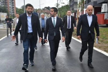 Momirović: Hiljadu porodica pripadnika službi bezbednosti u Beogradu i Kragujevcu danas dobija novi krov nad glavom