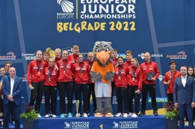 NAJBOLJIMA URUČENE MEDALJE I PEHARI! Agebark i Jovović na svečanoj ceremoniji odlikovali pobednike timskog dela Evropskog badminton prvenstva!