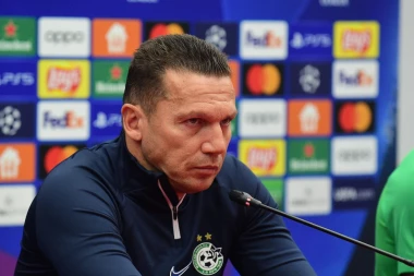 NE PLAŠI ME ATMOSFERA NA MARAKANI! Trener Makabija: Pritisak će se prebaciti na NJIH, vežbali smo PENALE (FOTO)