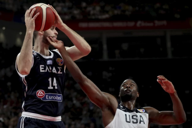 DOK JEDNOM NE SMRKNE, DRUGOM NE SVANE: Grci u pakao Arene stižu oslabljeni!