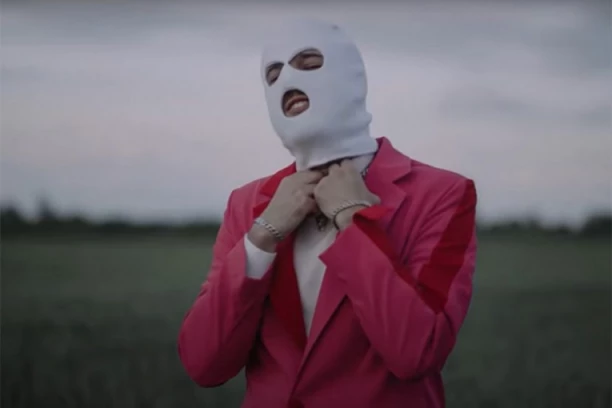 Konačno je RAZOTKRIVEN! Ostaćete ZAPANJENI kada vidite kako DEVITO izleda BEZ MASKE (FOTO)