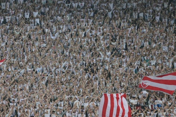 Penzioneri okupirali Marakanu (FOTO GALERIJA)