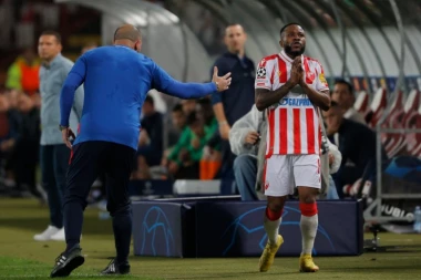 KANGA DIVLJAK! Nedopustivo ponašanje Zvezdinog Gabonca! (FOTO GALERIJA)