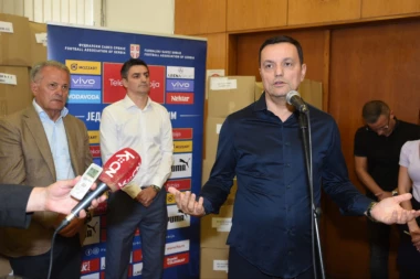 ČELNICI SAVEZA U SMEDEREVU: Podrška i pomoć u vidu opreme za 64 kluba Podunavskog okruga!